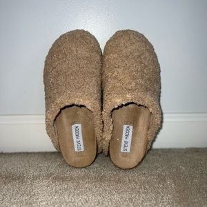Steve Madden Slippers
